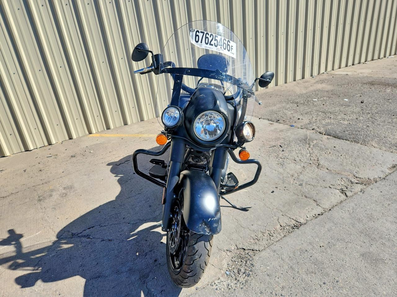 2018 Indian Motorcycle Co. Springfield Dark Horse