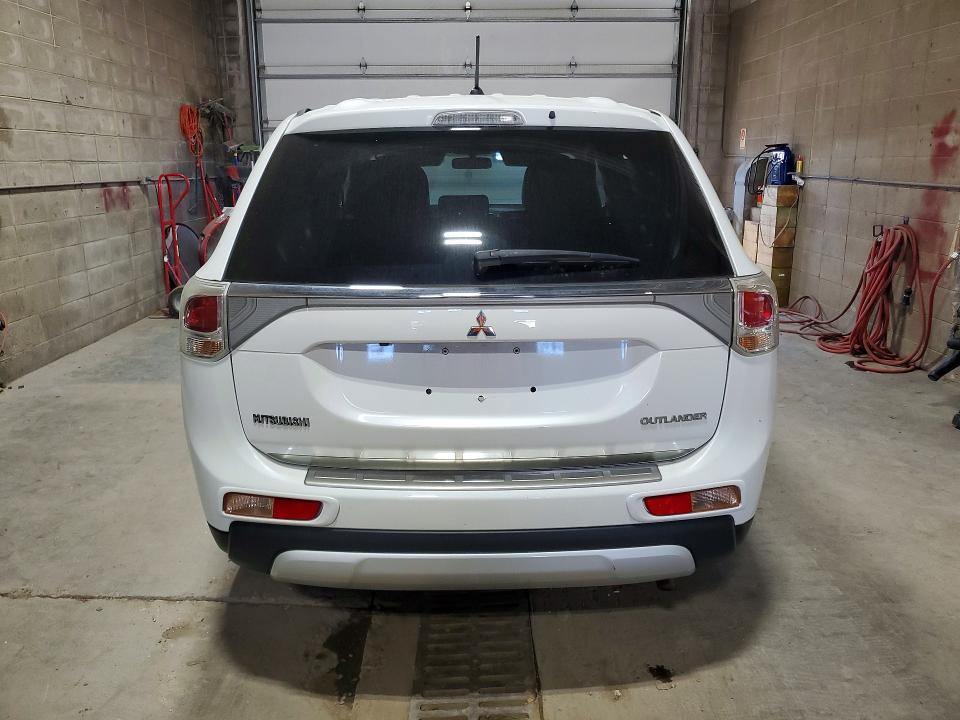 2015 Mitsubishi Outlander SE