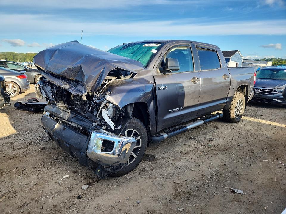 2018 Toyota Tundra Crewmax SR5