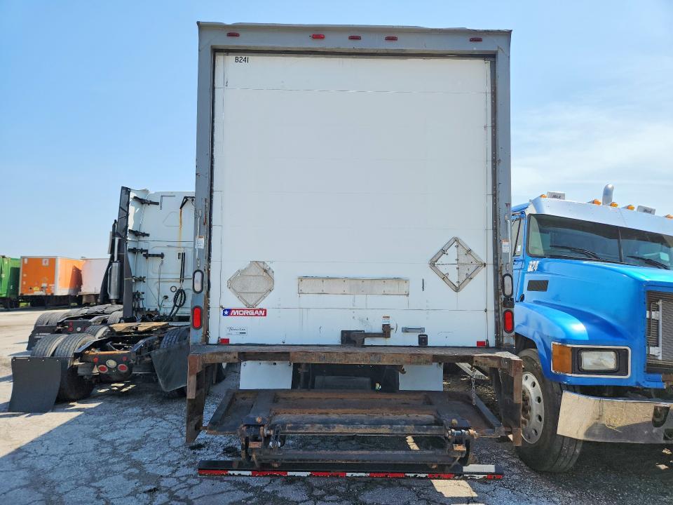 2015 International 4300 BOX Truck