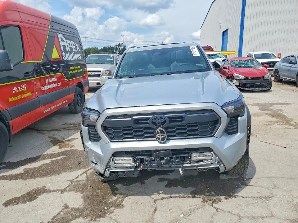 2025 Toyota Tacoma TRD OFF-ROAD HV