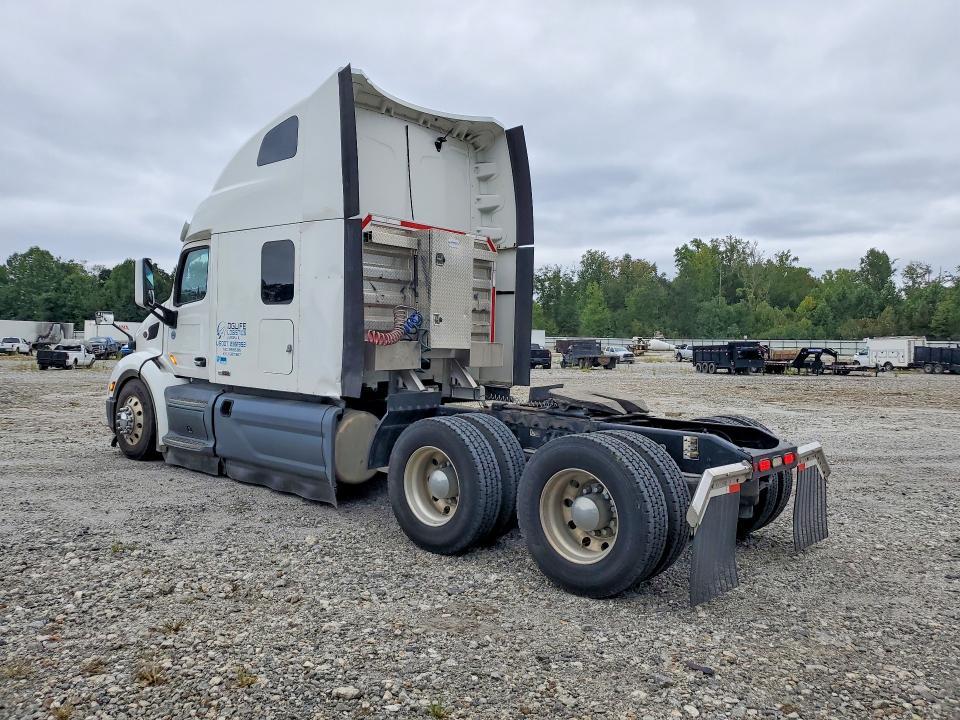 2019 Peterbilt 579 Semi Truck