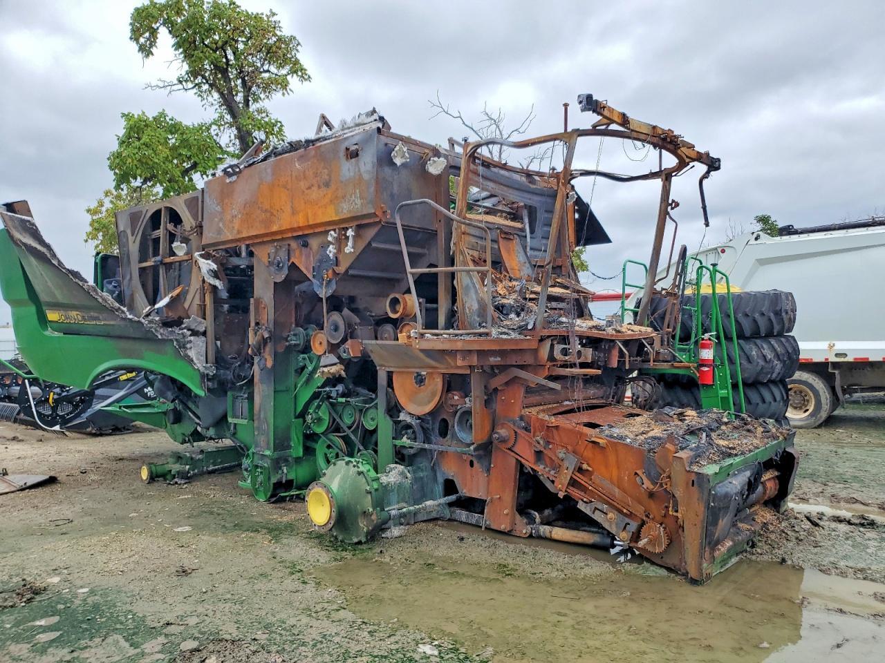 2017 John Deere E Combine