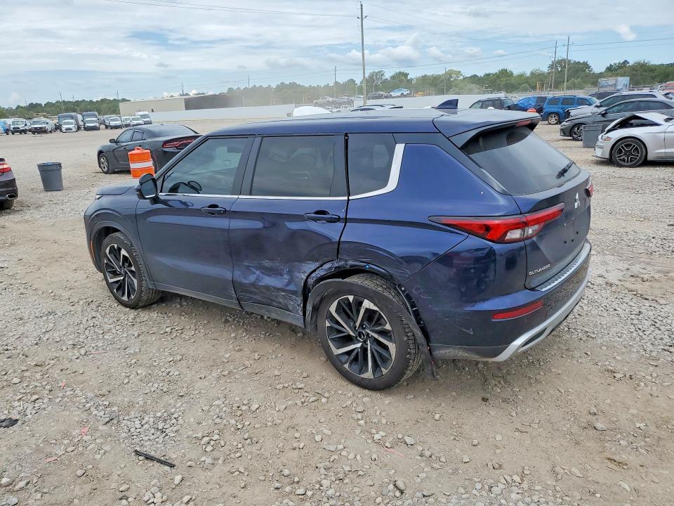 2024 Mitsubishi Outlander SE