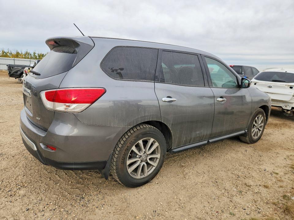 2015 Nissan Pathfinder S