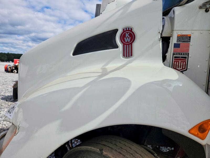 2022 Kenworth T370 Grapple Truck