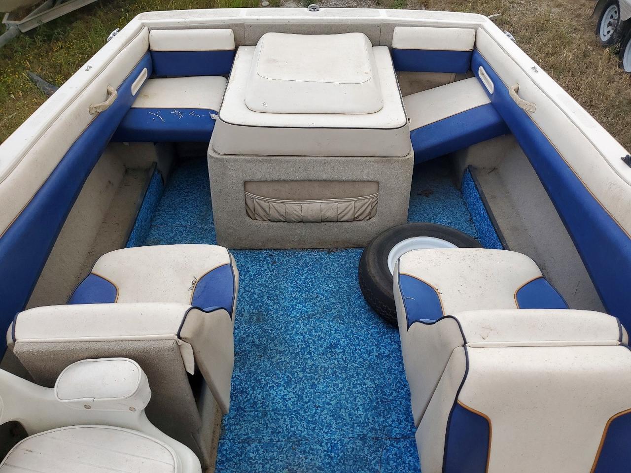 1995 Maxum Boat