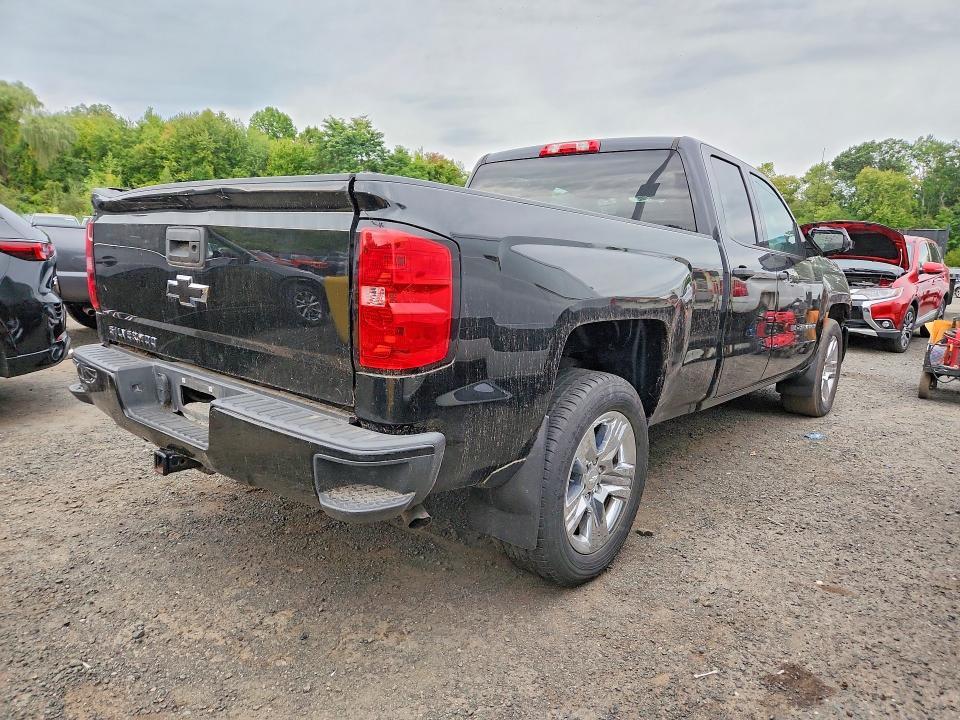 2018 Chevrolet Silverado K1500 Custom