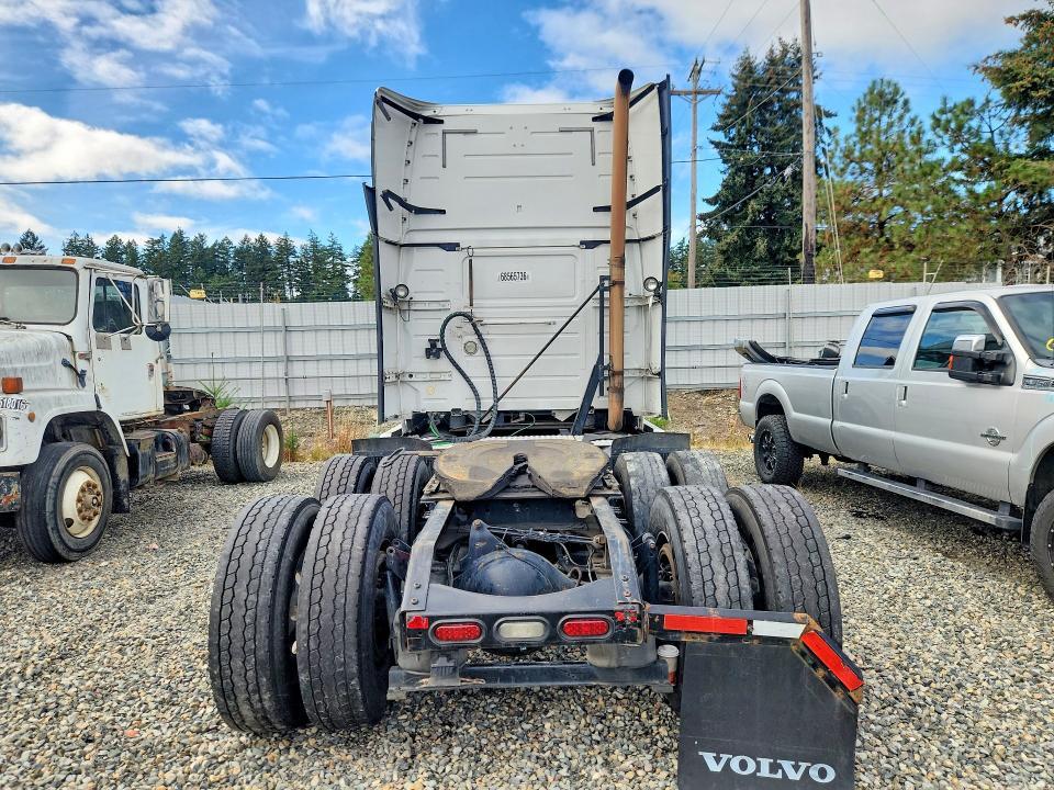 2017 Volvo VN VNL