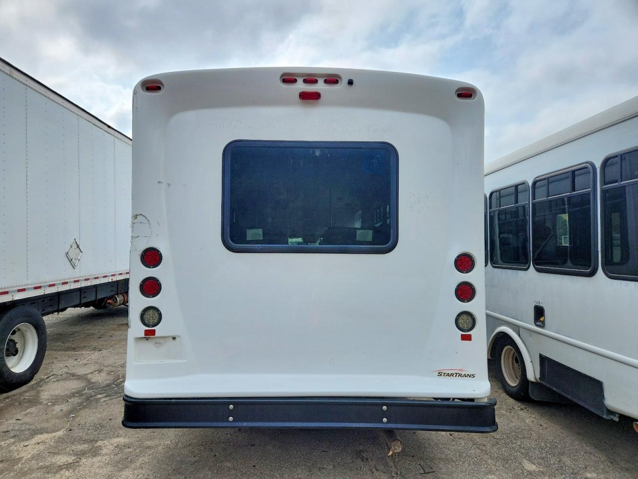 2023 Ford E450 Shuttle Bus
