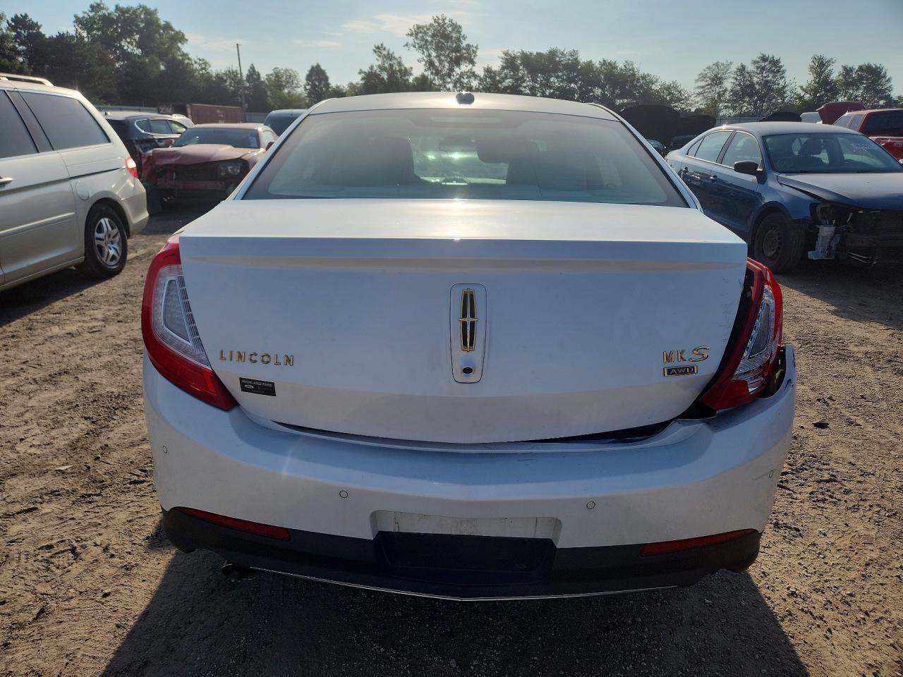 2014 Lincoln MKS