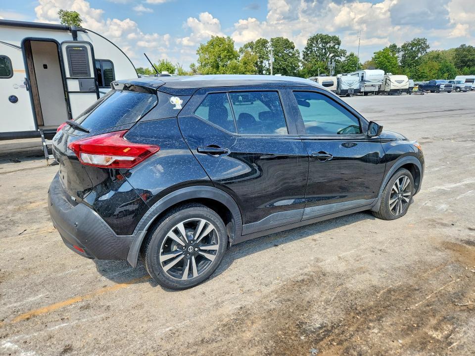 2020 Nissan Kicks SV