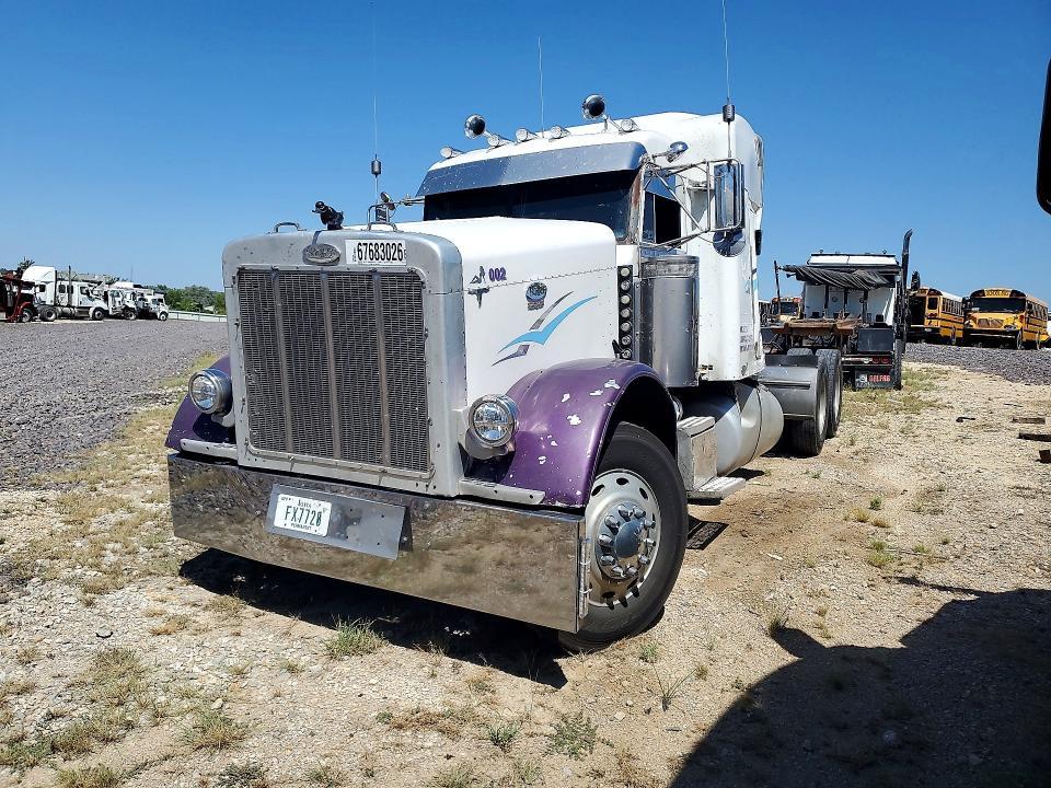 1998 Peterbilt 379 Semi Truck