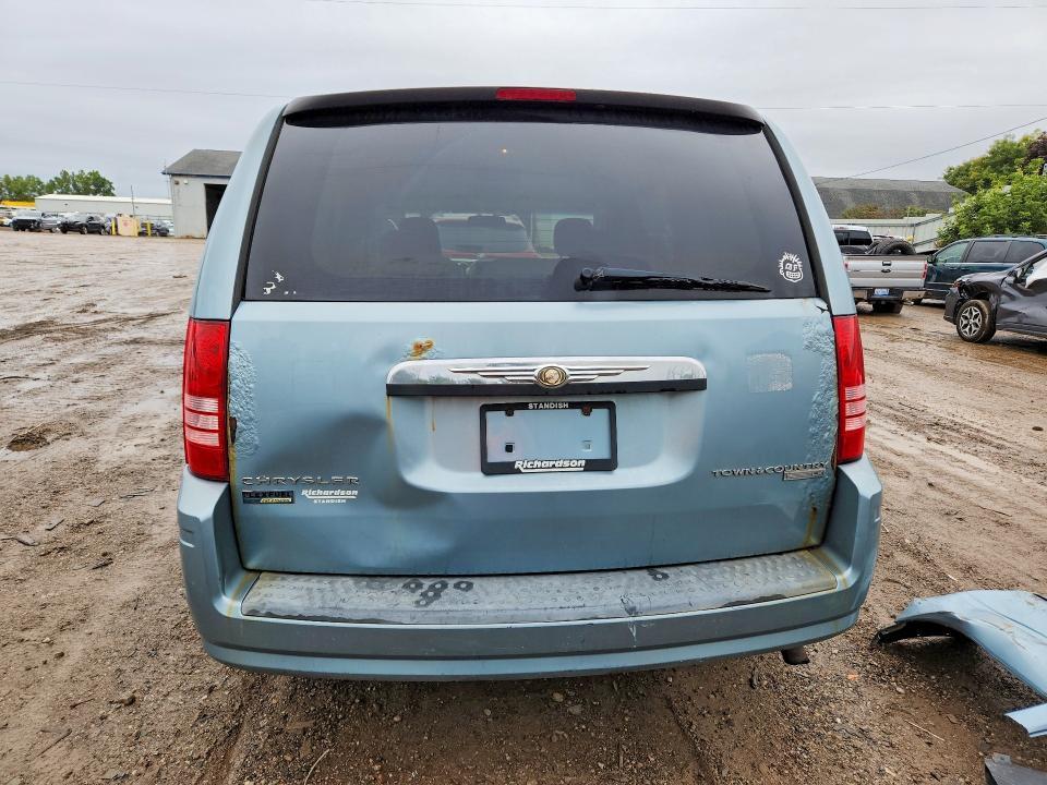 2009 Chrysler Town & Country LX