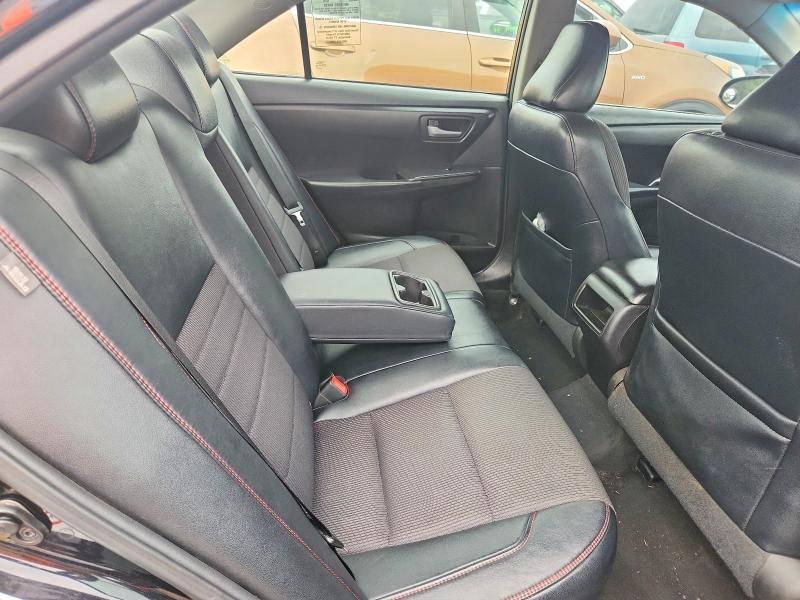 2016 Toyota Camry se