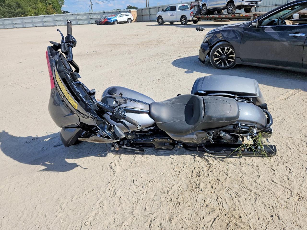 2021 Harley-Davidson Flhxs
