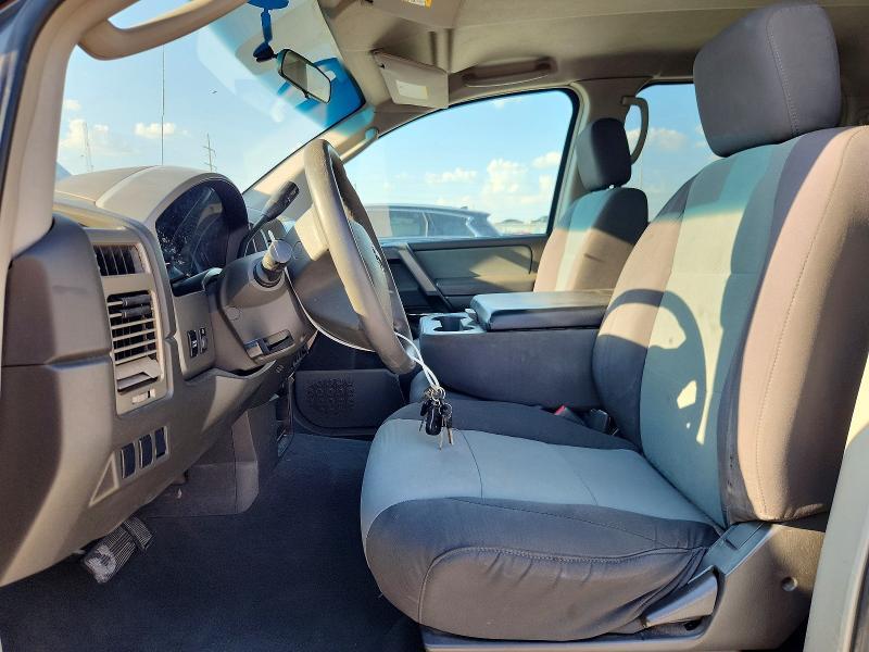 2004 Nissan Titan XE