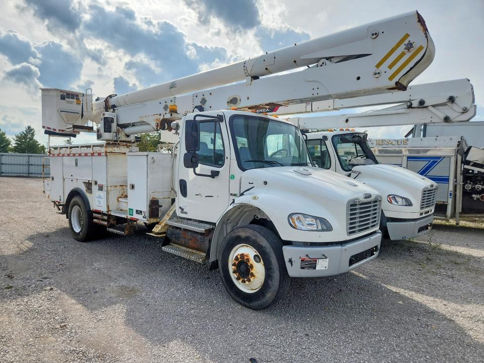 2011 Freightliner Business Class M2 Bucket Truck