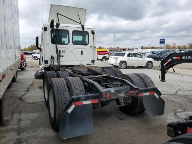 2022 Freightliner Cascadia 126