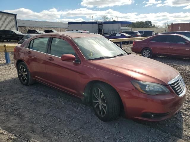 2013 Chrysler 200 Touring