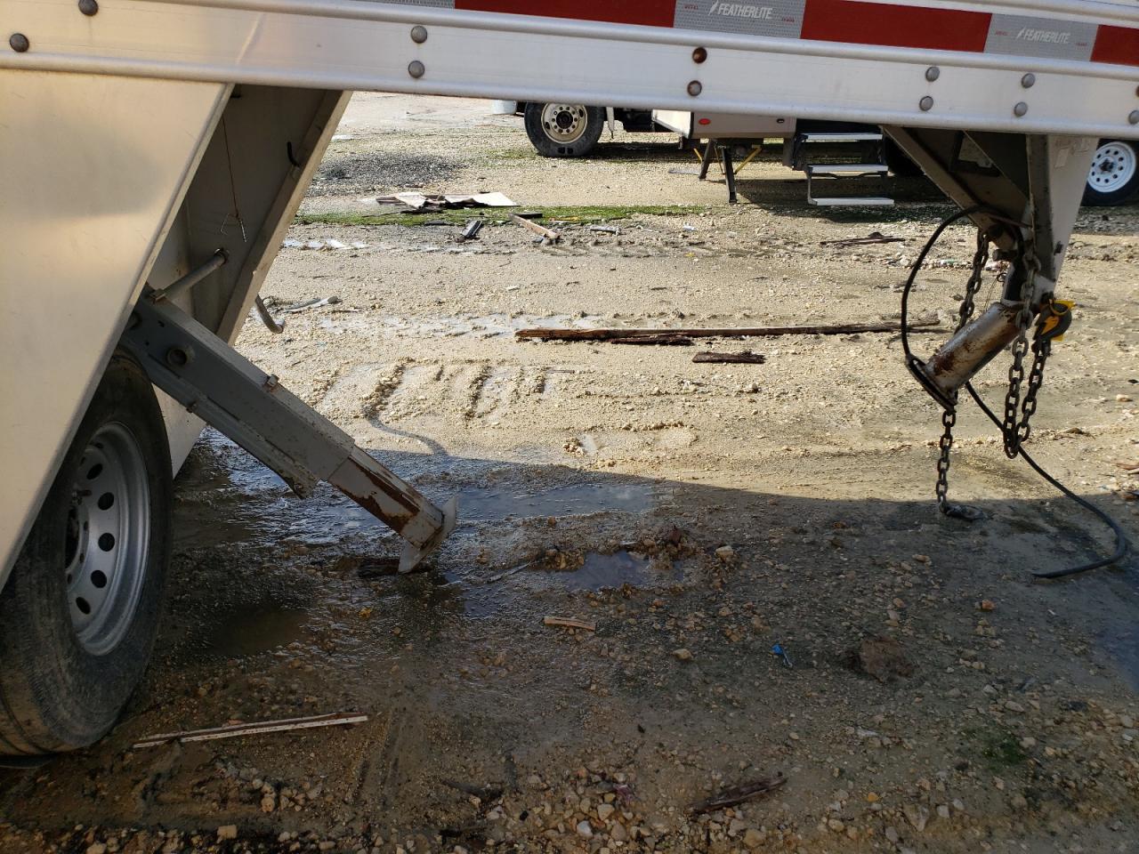 2014 Featherlite Mfg Inc Trailer