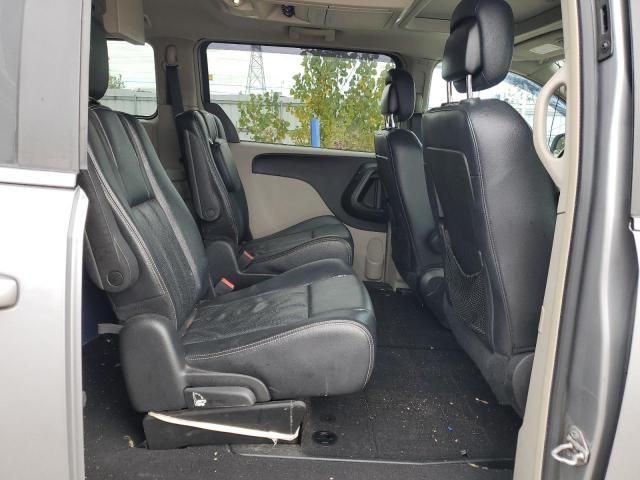 2015 Dodge Grand Caravan Crew