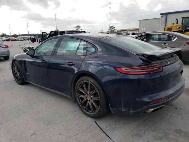 2018 Porsche Panamera 4