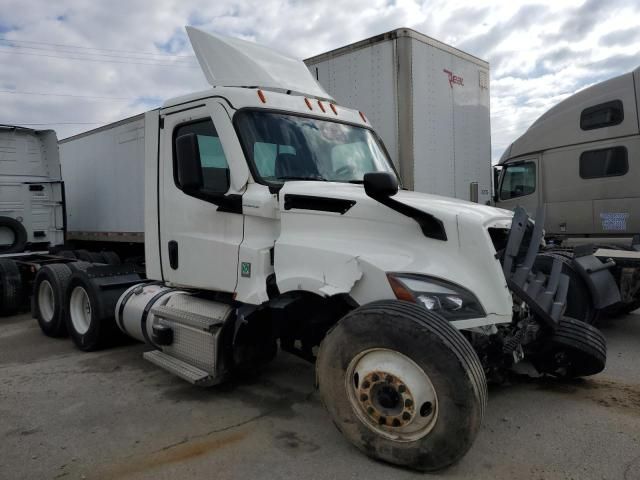 2022 Freightliner Cascadia 126