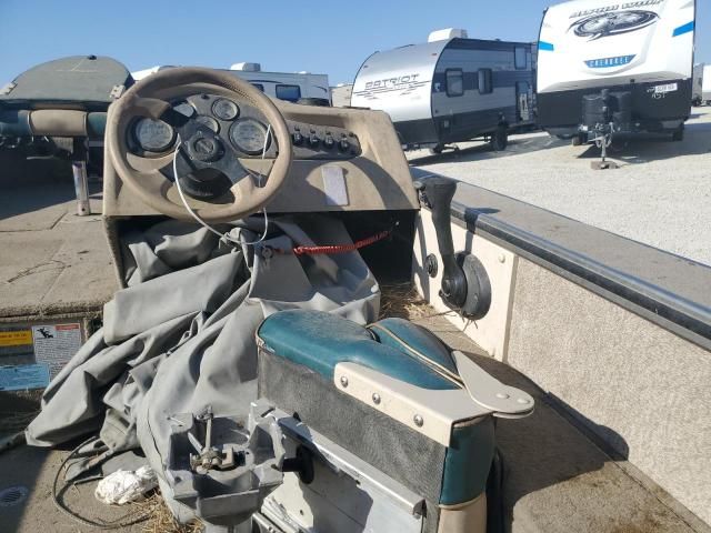 2001 Alumacraft 175 Magnum