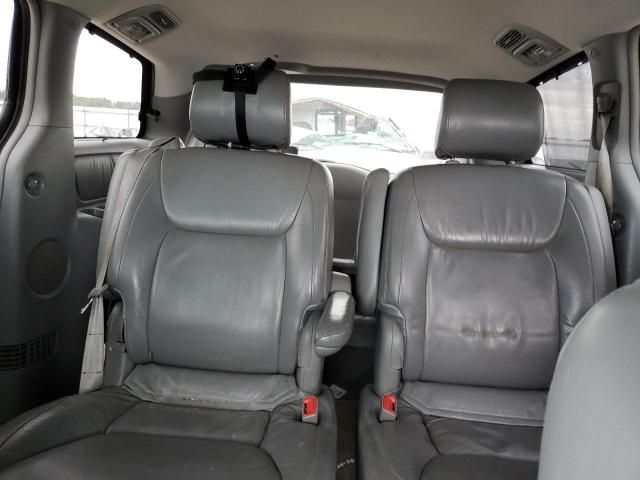 2004 Toyota Sienna XLE