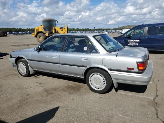 1990 Toyota Camry LE