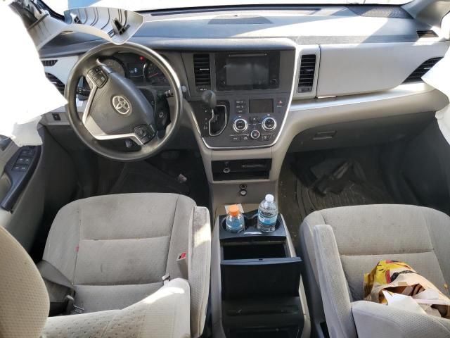 2015 Toyota Sienna LE