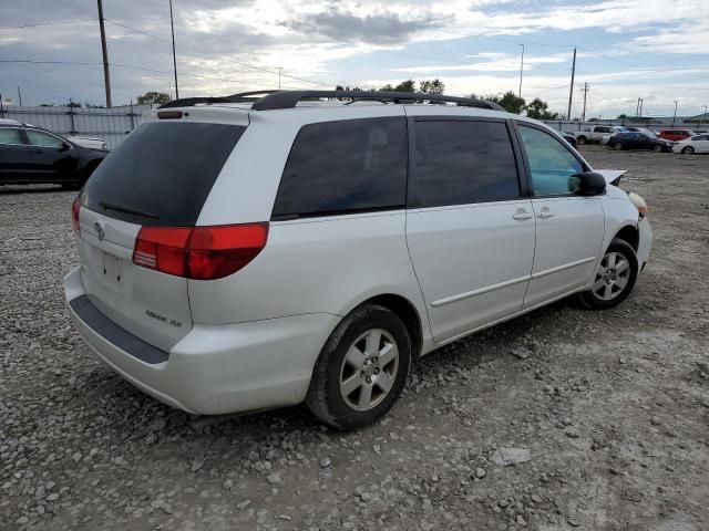 2004 Toyota Sienna XLE