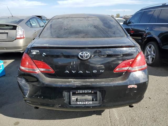 2005 Toyota Avalon XL