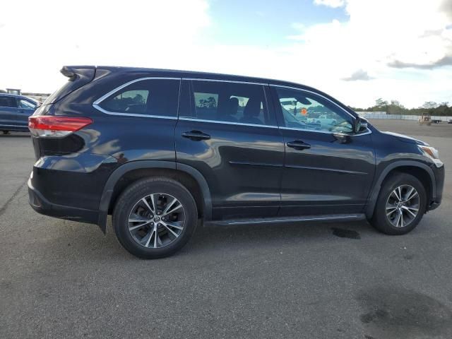 2017 Toyota Highlander LE