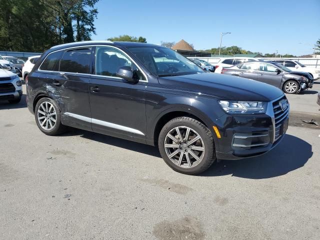 2019 Audi Q7 Premium Plus