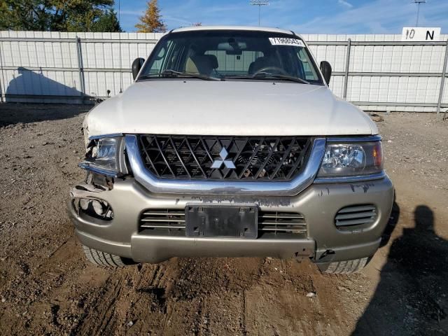 2002 Mitsubishi Montero Sport XLS