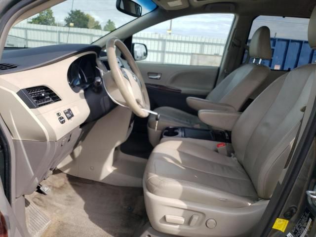 2012 Toyota Sienna XLE