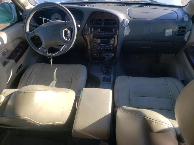 2000 Infiniti QX4