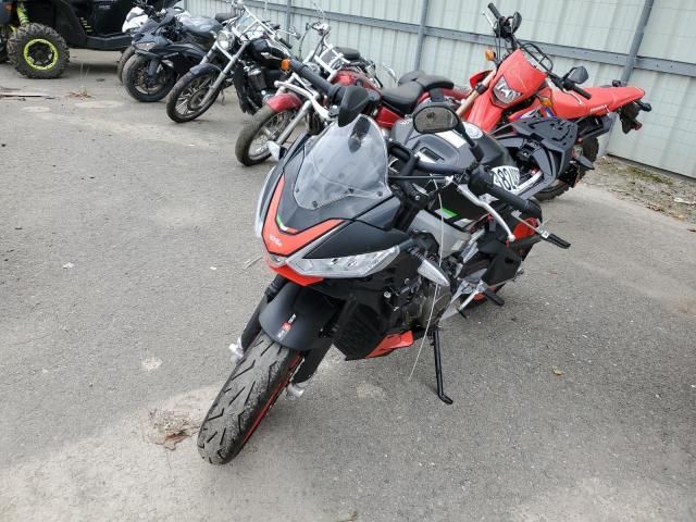 2022 Aprilia Tuono 660