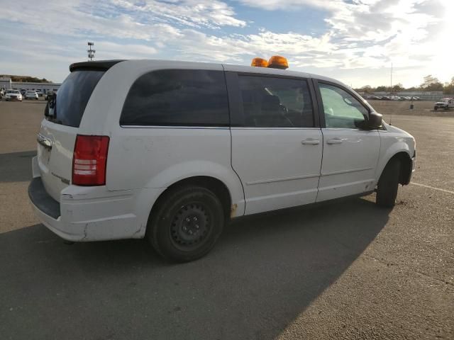 2010 Chrysler Town & Country LX