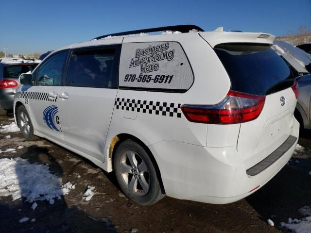 2020 Toyota Sienna LE