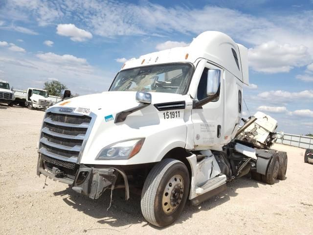 2020 Freightliner Cascadia 126