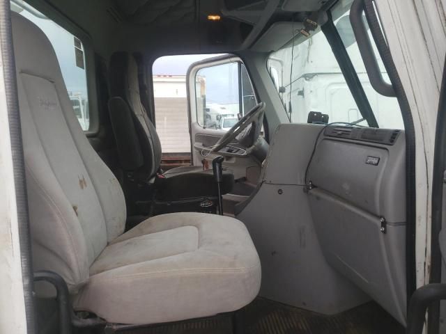 2006 Freightliner Columbia 112