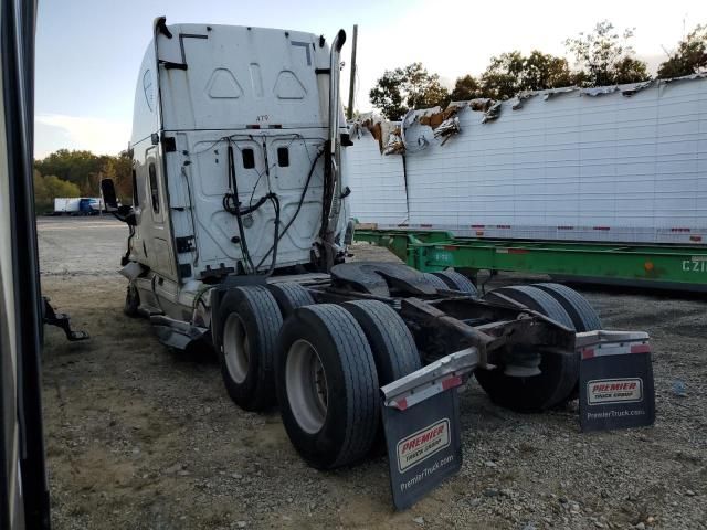 2014 Freightliner Cascadia 125