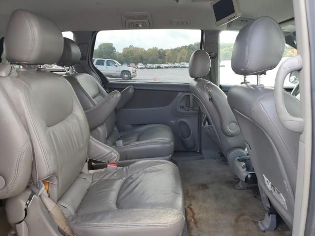 2005 Toyota Sienna CE