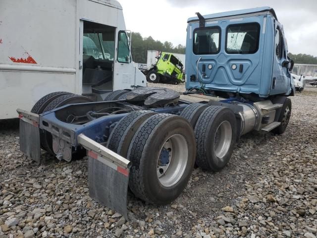 2021 Freightliner Cascadia 116