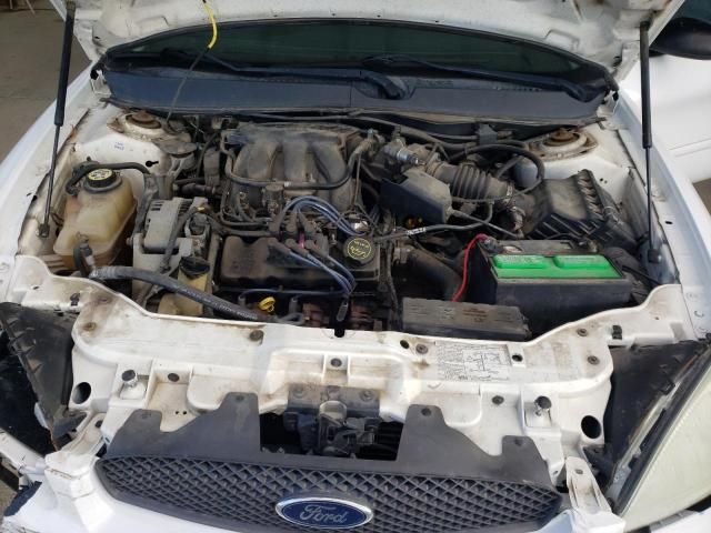 2005 Ford Taurus SE