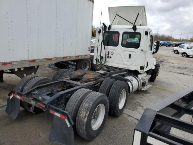 2022 Freightliner Cascadia 126