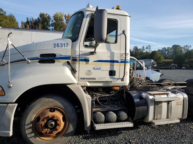 2015 Mack 600 CXU600